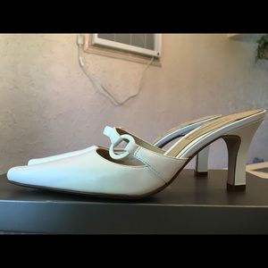 Nordstrom Brand All Leather Pointy Toe Mules